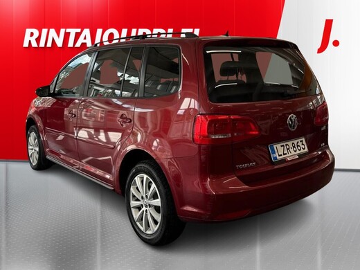 Volkswagen Touran vaihtoauto