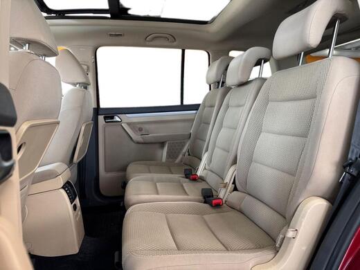 Volkswagen Touran vaihtoauto