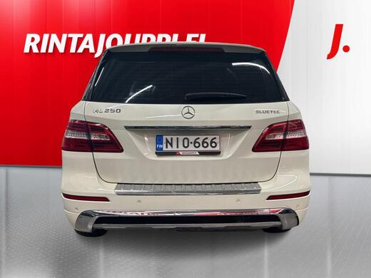 Mercedes-Benz ML vaihtoauto