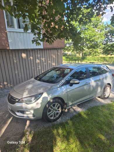 Opel Astra vaihtoauto