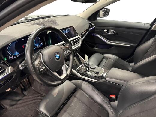 BMW 330 vaihtoauto