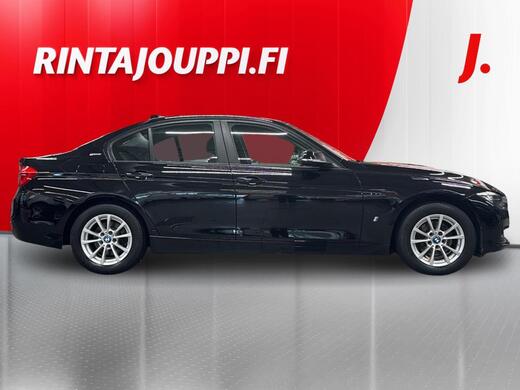 BMW 330 vaihtoauto