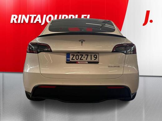 Tesla Model Y vaihtoauto