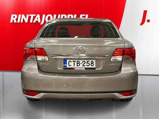 Toyota Avensis vaihtoauto