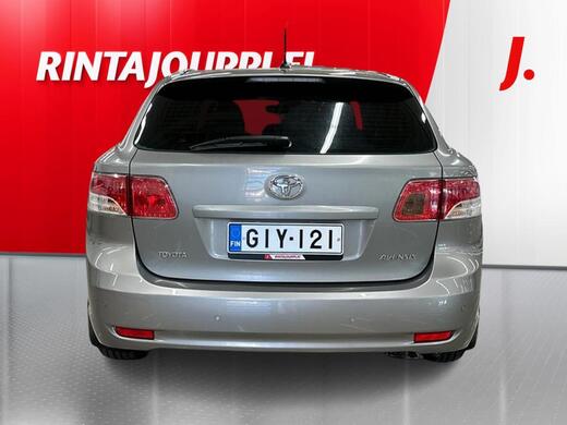 Toyota Avensis vaihtoauto