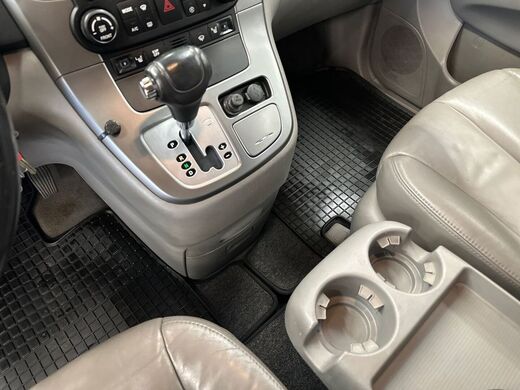 Kia Carnival vaihtoauto