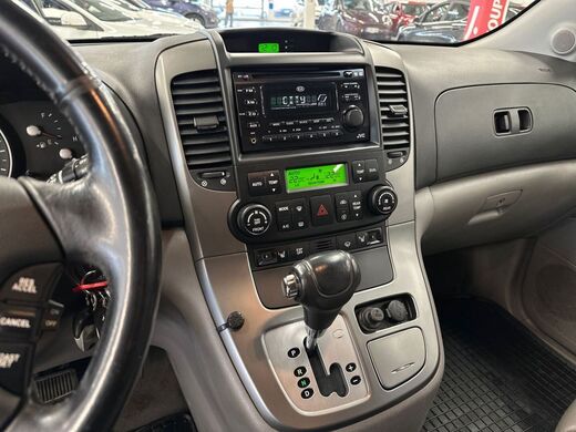 Kia Carnival vaihtoauto