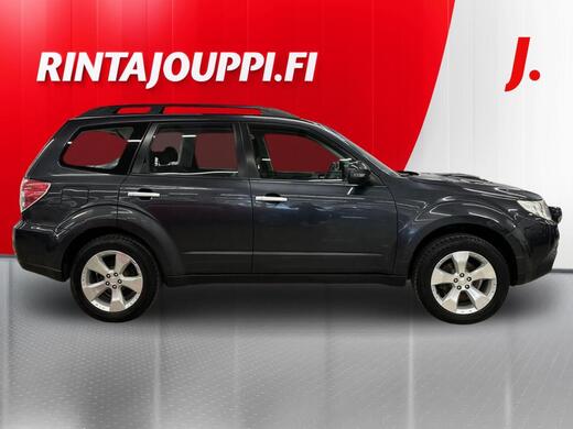Subaru Forester vaihtoauto