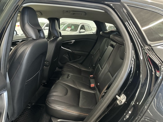 Volvo V40 Cross Country vaihtoauto