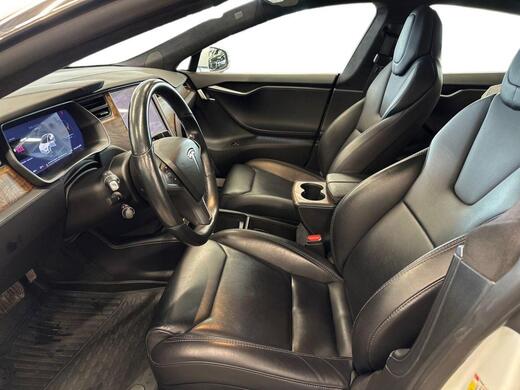 Tesla Model S vaihtoauto