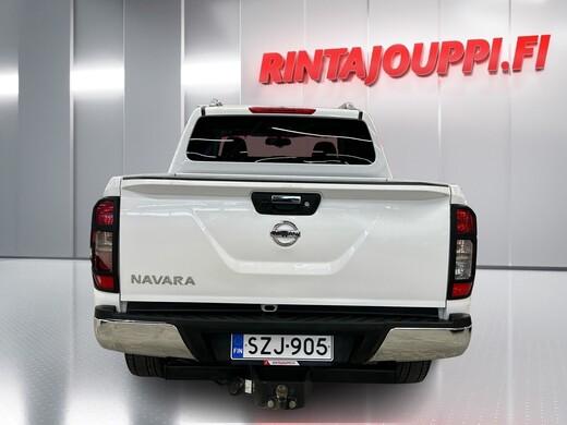 Nissan Navara vaihtoauto