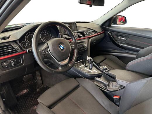 BMW 320 vaihtoauto