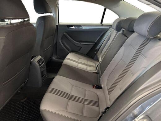 Volkswagen Jetta vaihtoauto
