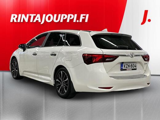 Toyota Avensis vaihtoauto