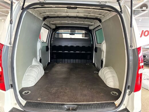 Hyundai H-1 vaihtoauto