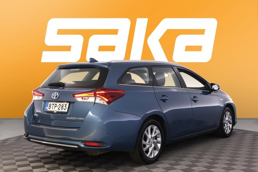 Toyota Auris vaihtoauto