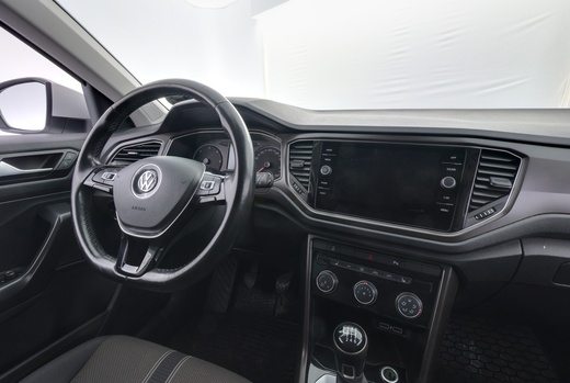 Volkswagen T-Roc vaihtoauto
