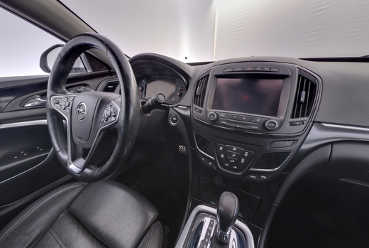 Opel Insignia vaihtoauto