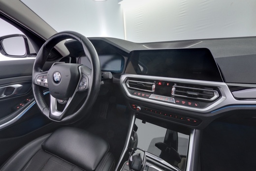 BMW 330 vaihtoauto