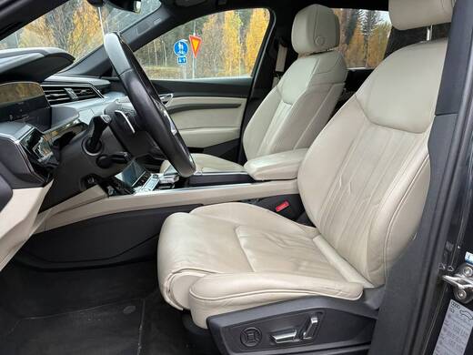Audi e-tron vaihtoauto