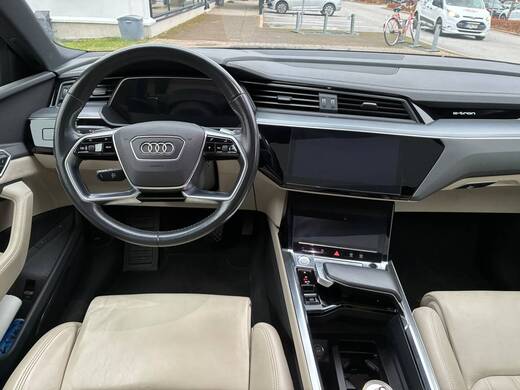Audi e-tron vaihtoauto