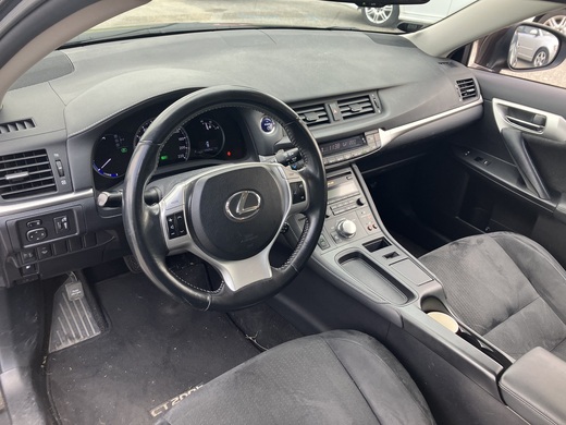 Lexus CT vaihtoauto