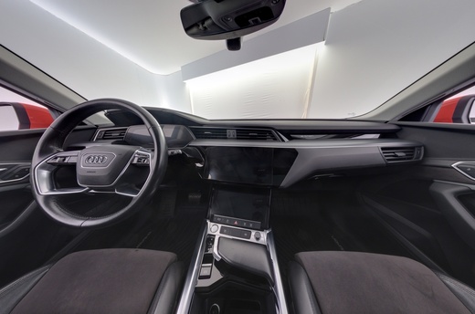 Audi e-tron vaihtoauto