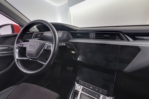 Audi e-tron vaihtoauto