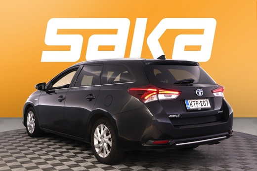 Toyota Auris vaihtoauto
