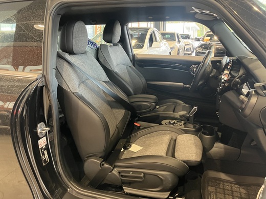 Mini Hatchback vaihtoauto