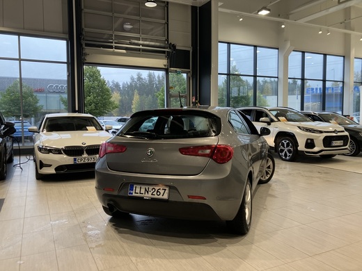 Alfa Romeo Giulietta vaihtoauto