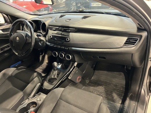 Alfa Romeo Giulietta vaihtoauto