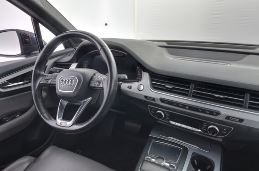 Audi Q7 vaihtoauto