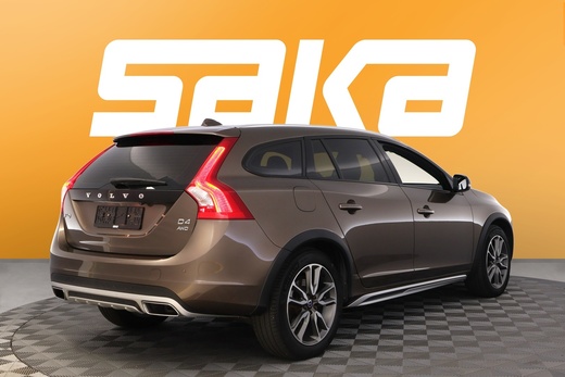 Volvo V60 Cross Country vaihtoauto