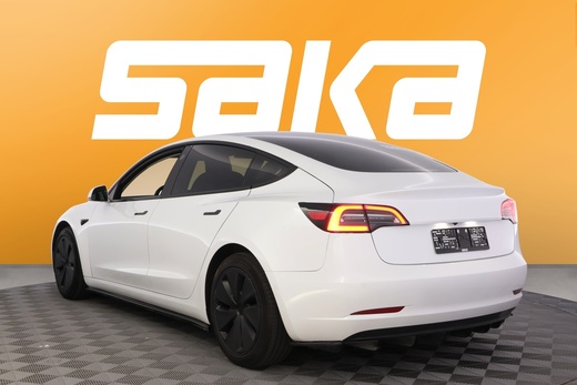 Tesla Model 3 vaihtoauto