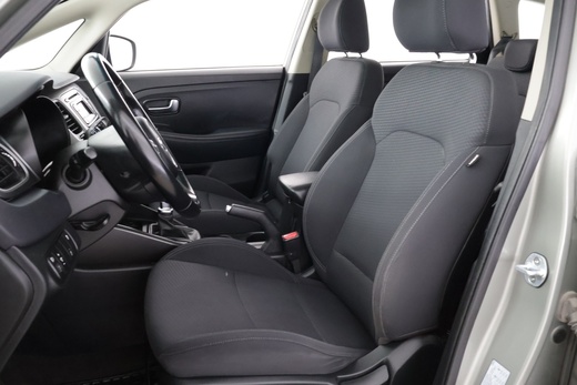 Kia Carens vaihtoauto
