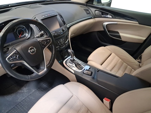 Opel Insignia vaihtoauto
