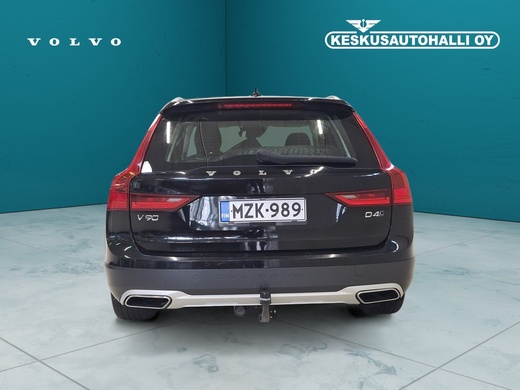 Volvo V90 Cross Country vaihtoauto