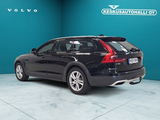 Volvo V90 Cross Country vaihtoauto