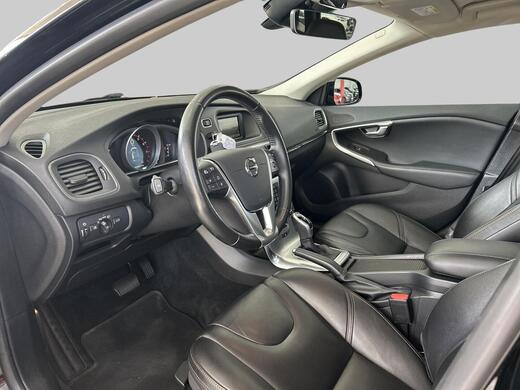 Volvo V40 Cross Country vaihtoauto