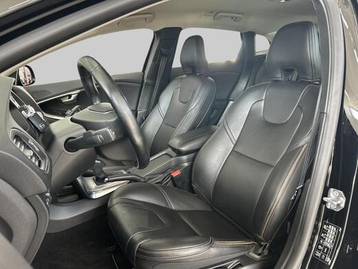 Volvo V40 Cross Country vaihtoauto