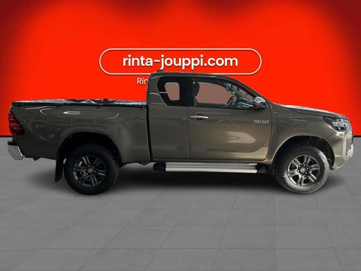 Toyota Hilux vaihtoauto
