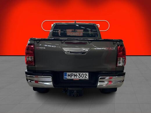 Toyota Hilux vaihtoauto