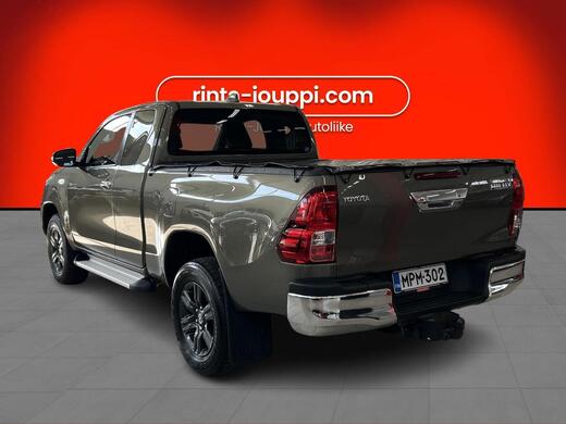 Toyota Hilux vaihtoauto