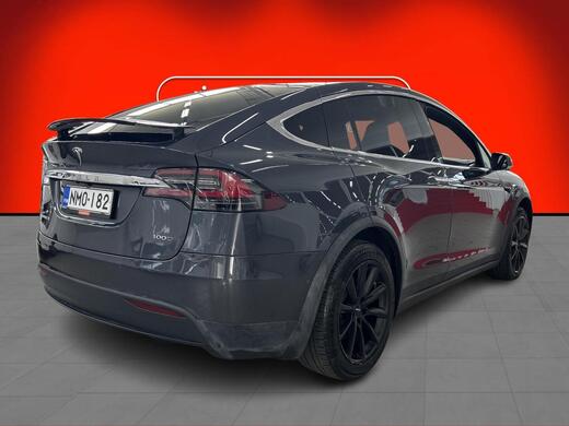 Tesla Model X vaihtoauto