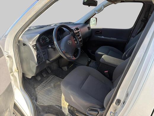 Toyota Hiace vaihtoauto