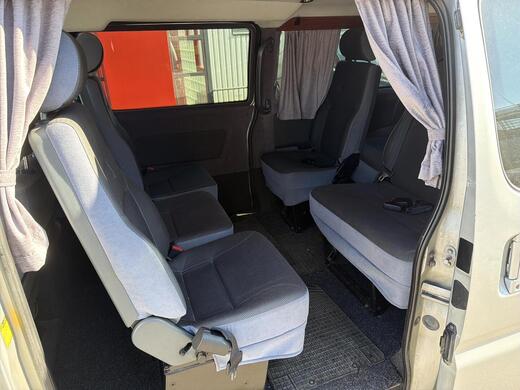 Toyota Hiace vaihtoauto
