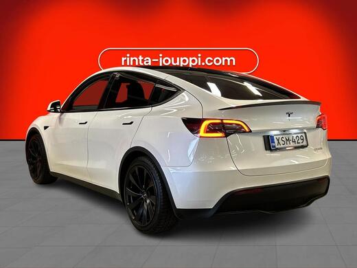 Tesla Model Y vaihtoauto