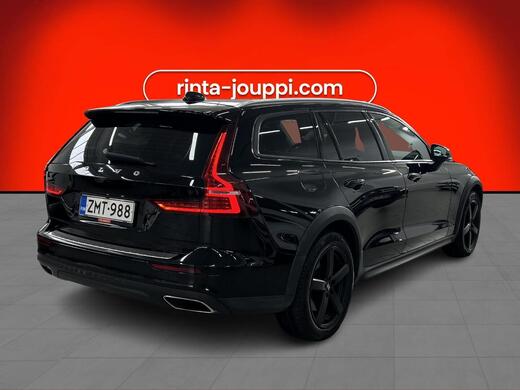 Volvo V60 Cross Country vaihtoauto