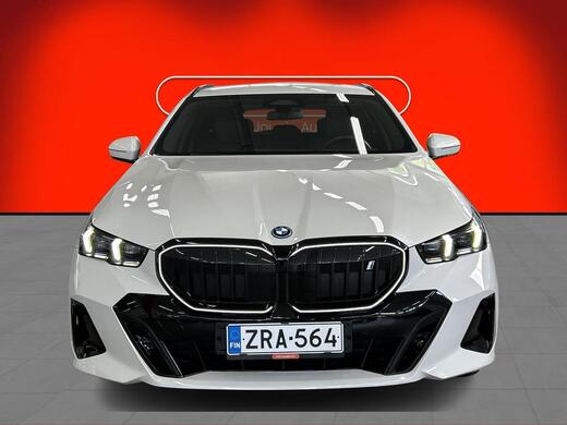 BMW i5 vaihtoauto
